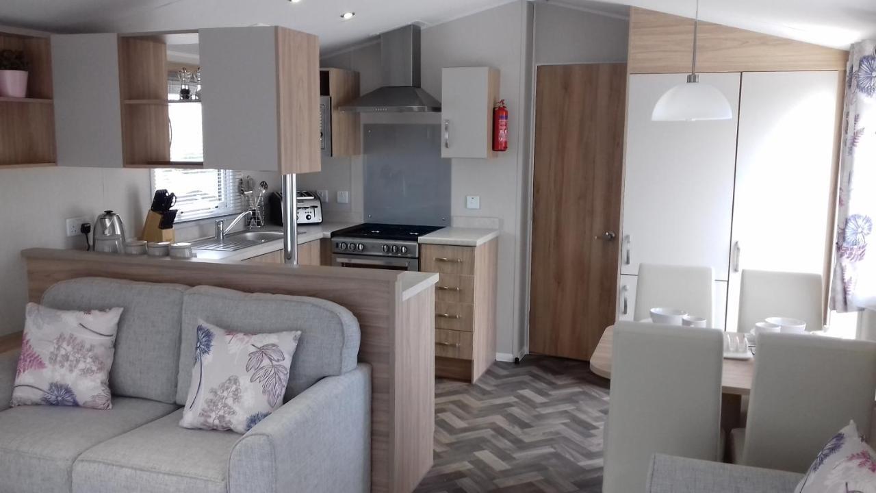Porth Retreat At Newquay Bay Resort Bagian luar foto
