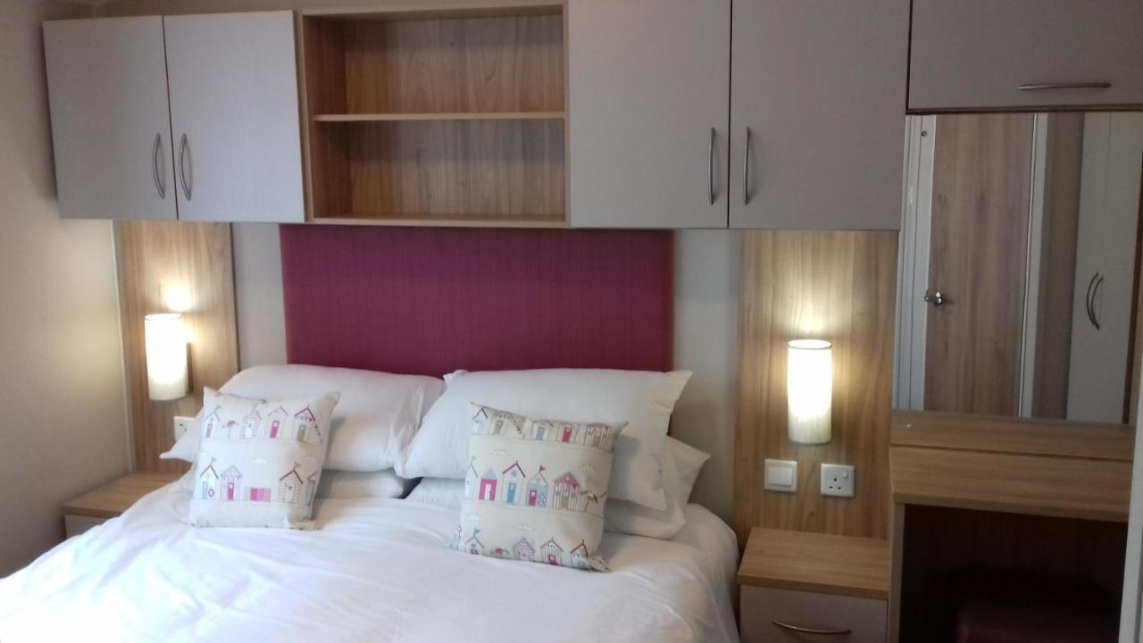 Porth Retreat At Newquay Bay Resort Bagian luar foto